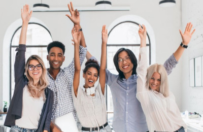 Why is it worth visiting the company contact fair